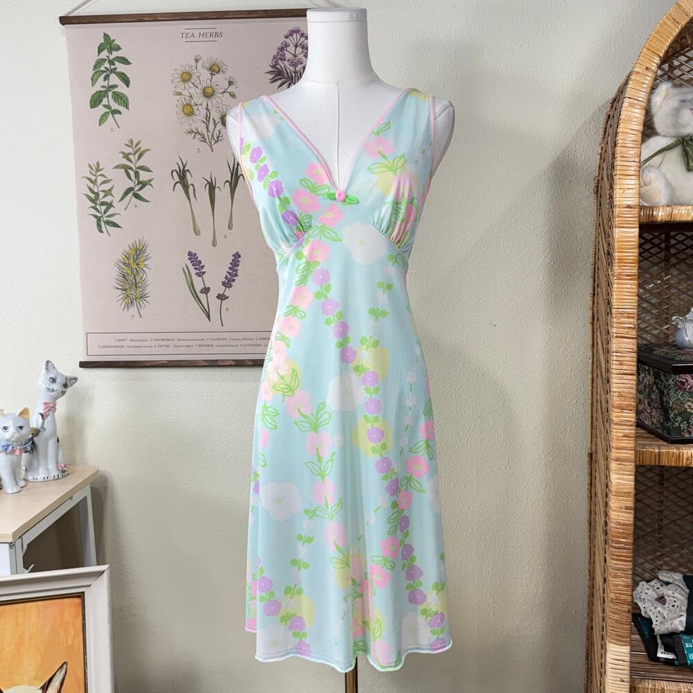 Vintage 70s Nylon Pastel Floral Nightgown Peignoir Mod Retro Femme Coquette S